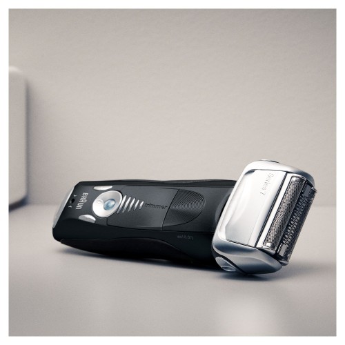 Электробритва Braun Series 7 7842s с тканевым футляром