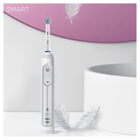 Электрическая зубная щетка ORAL-B Smart Sensitive D700.513.5 White 1