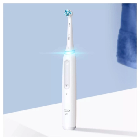 Электрическая зубная щетка Oral-B iO 4 Quite White 2