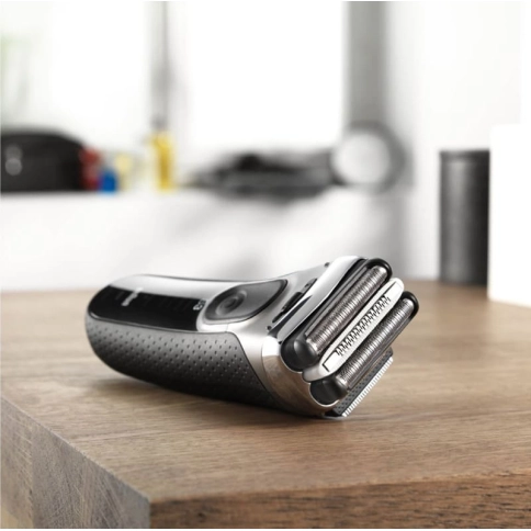 Электробритва Braun Series 3 ProSkin 3020s Black с триммером для точного бритья 4