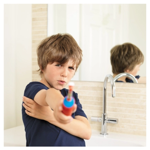 Детская электрическая зубная щетка Oral-B Stages Power D12.513 StarWars Kids + чехол 9