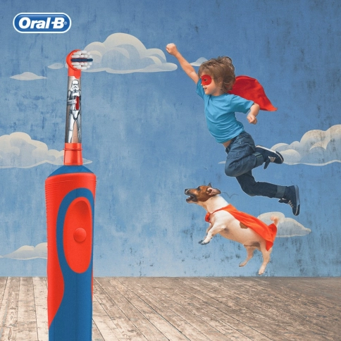 Детская электрическая зубная щетка Oral-B Stages Power D12.513 StarWars Kids + чехол 10