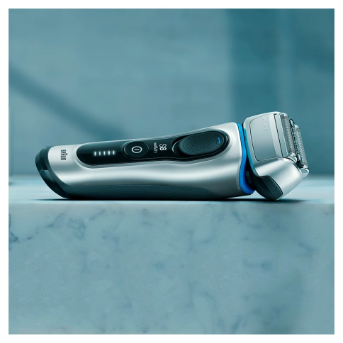 Электробритва Braun Series 8 8330s с тканевым футляром 2
