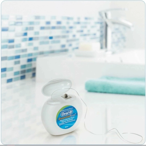 Зубная нить Oral-B Essential floss мятная 50м 9