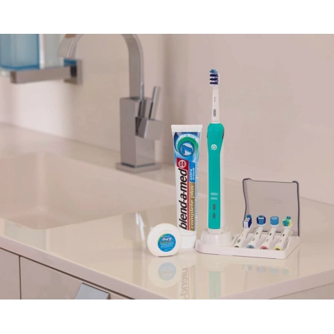 Электрическая зубная щетка Oral-B TriZone 3000 D20.535.3 4