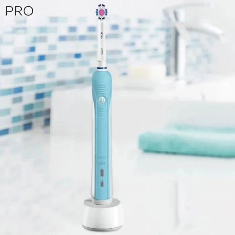 Электрическая зубная щетка Oral-B PRO 700 Pink D16.513.U 2