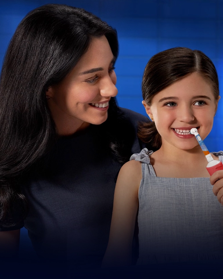 Детская электрическая зубная щетка Oral-B Vitality PRO Kids Король Лев + чехол